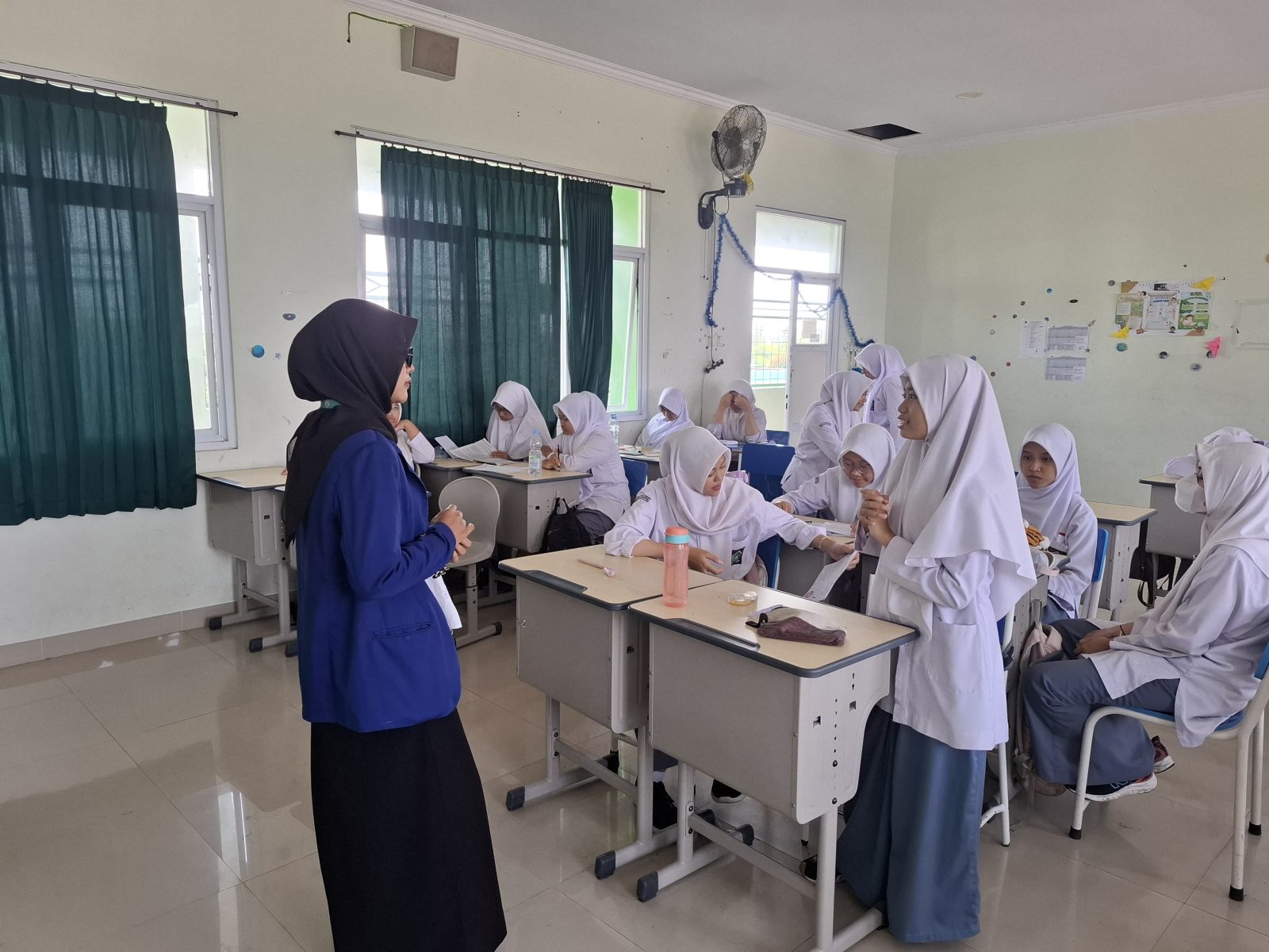 Dorong Pendidikan Berkualitas, Mahasiswa PK UNY Kenalkan Strategi Belajar Efektif kepada Siswa MAN 4 Bantul - foto 3
